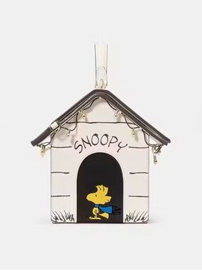 kate spade X Peanuts Snoopy Doghouse Crossbody